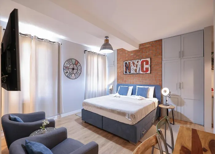 Elegance Studio Apartments