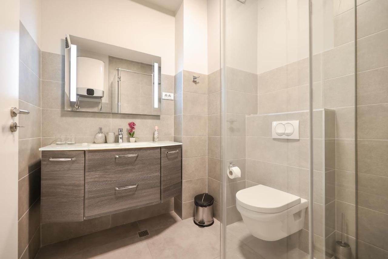 Elegance Apartment